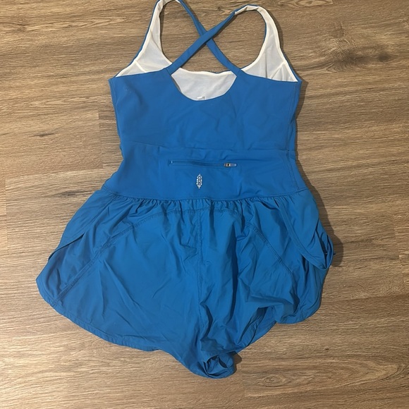 Free people righteous runsie. Color: blue print. Size medium. Like new - Picture 5 of 6
